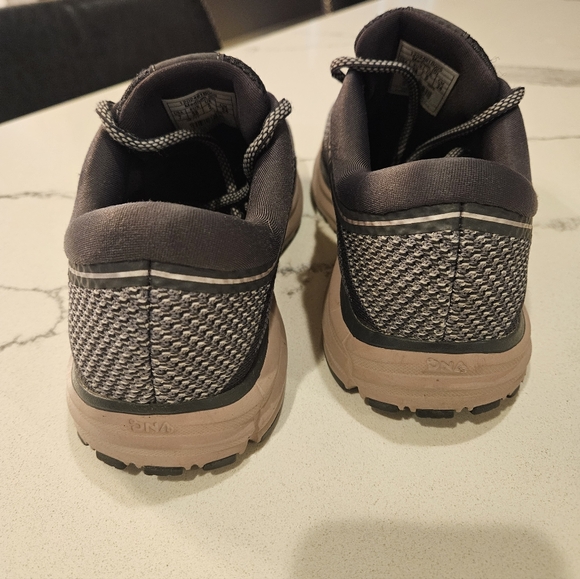 BROOKS REVEL WOMEN RUNNING - Picture 4 of 6